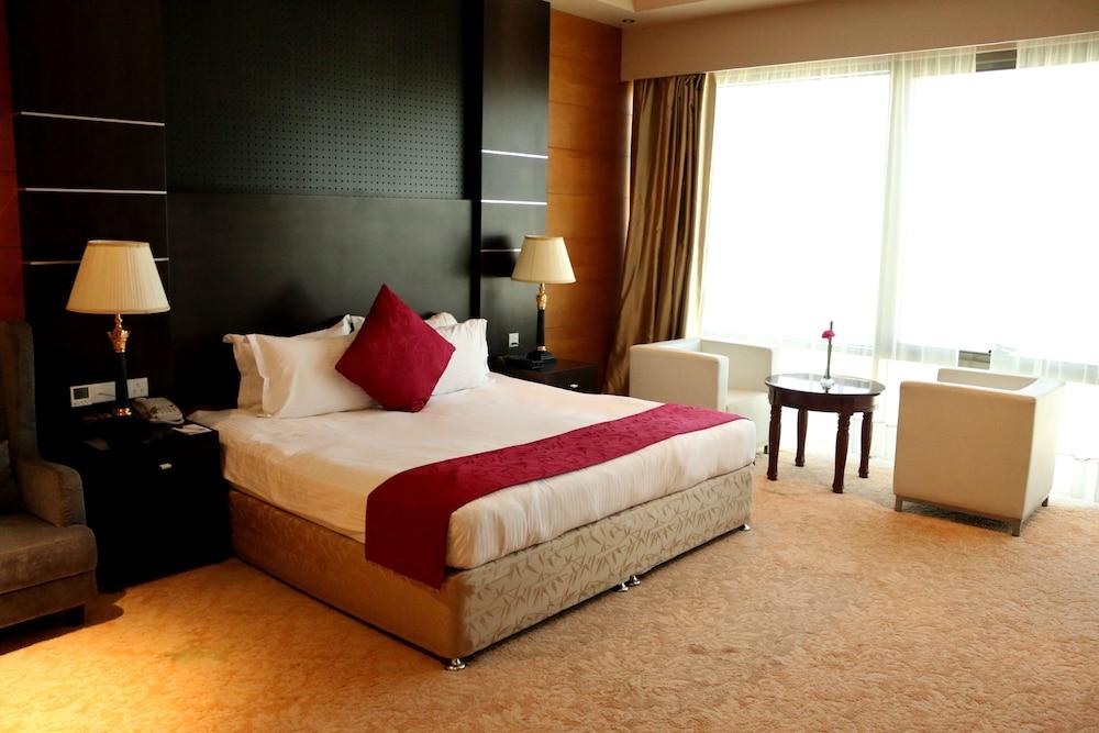 Diva Hotel Manama Exterior foto